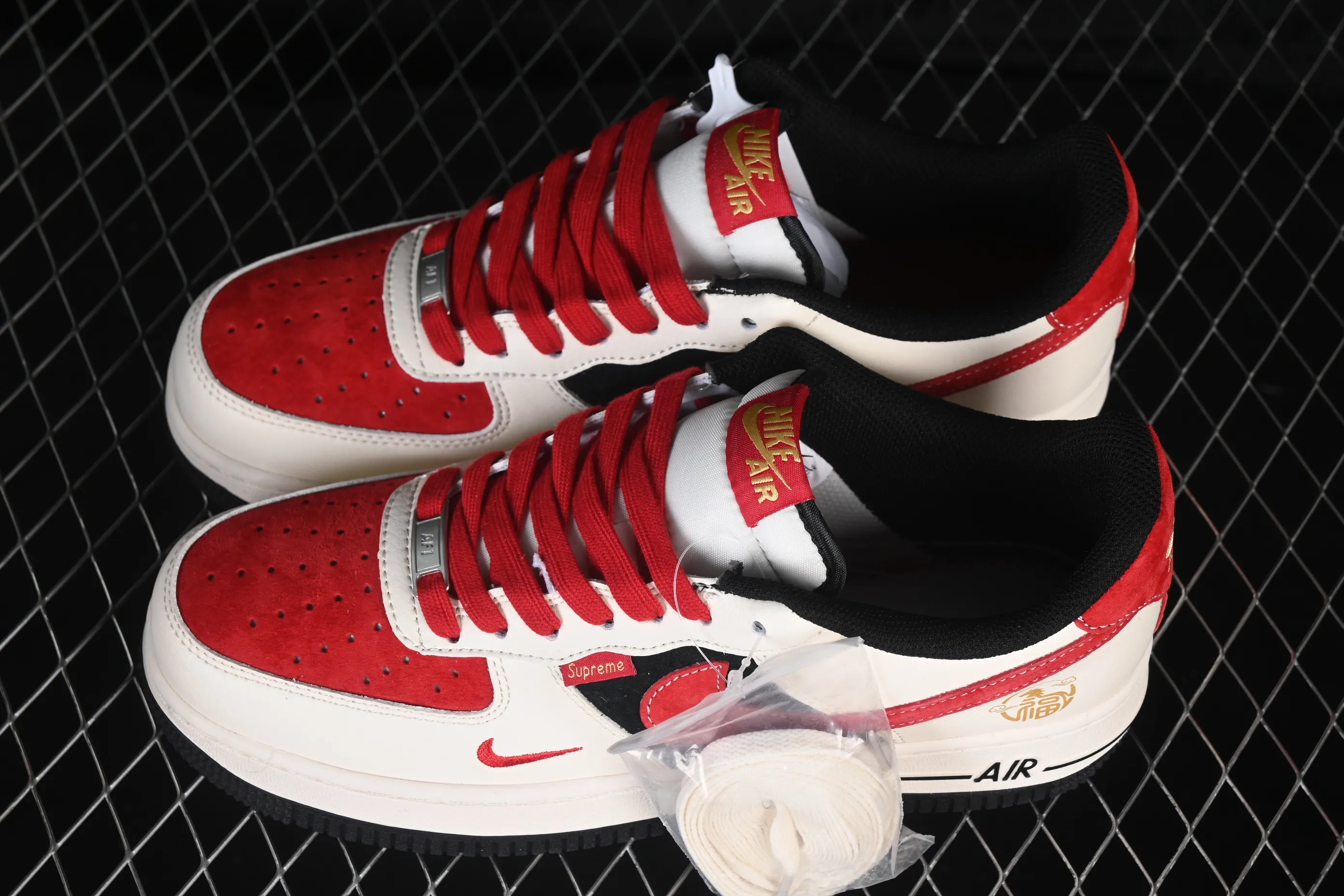 All categories Nk Air Force 1 Air Force series Nk Air Force 1 Low Air Force low-top Nike Air Force 1'07 Low Year of the Horse limited edition Red and black luck Air Force 1 low-top casual sneakers XD0028-011